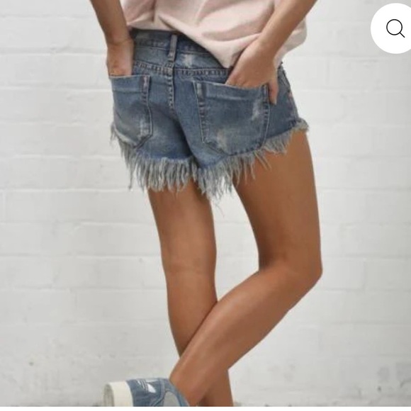 One Teaspoon by Free People Blue Frayed Jean Shorts Brave Bonitas - Picture 2 of 3